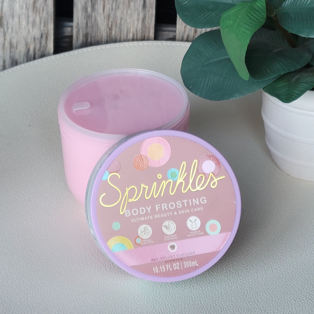 SPRINKLES Red Velvet Cupcake Pink Body Frosting